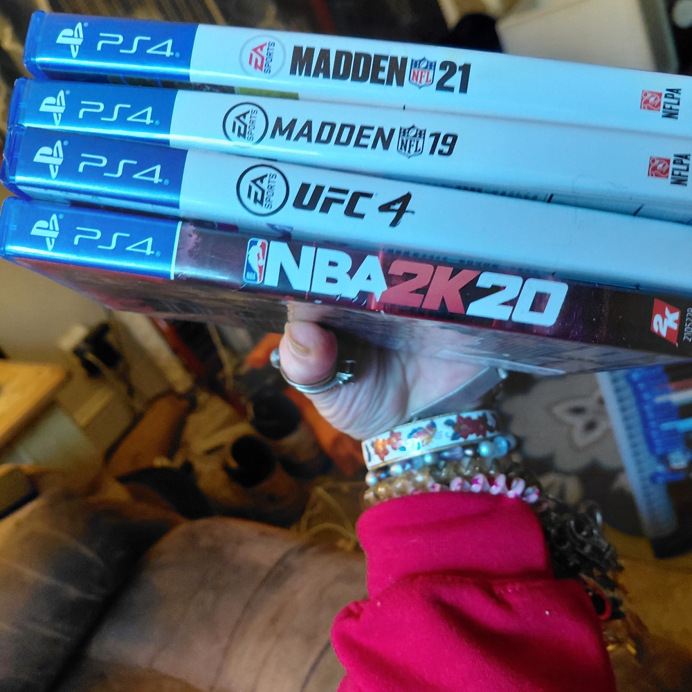PS4 Game Bundle - NBA 2K20, Madden NFL 19, UFC 4, Madden NFL 21 - Picture 3 of 3